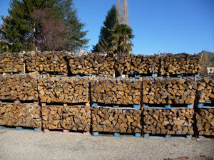 Bois de chauffage sec et dur